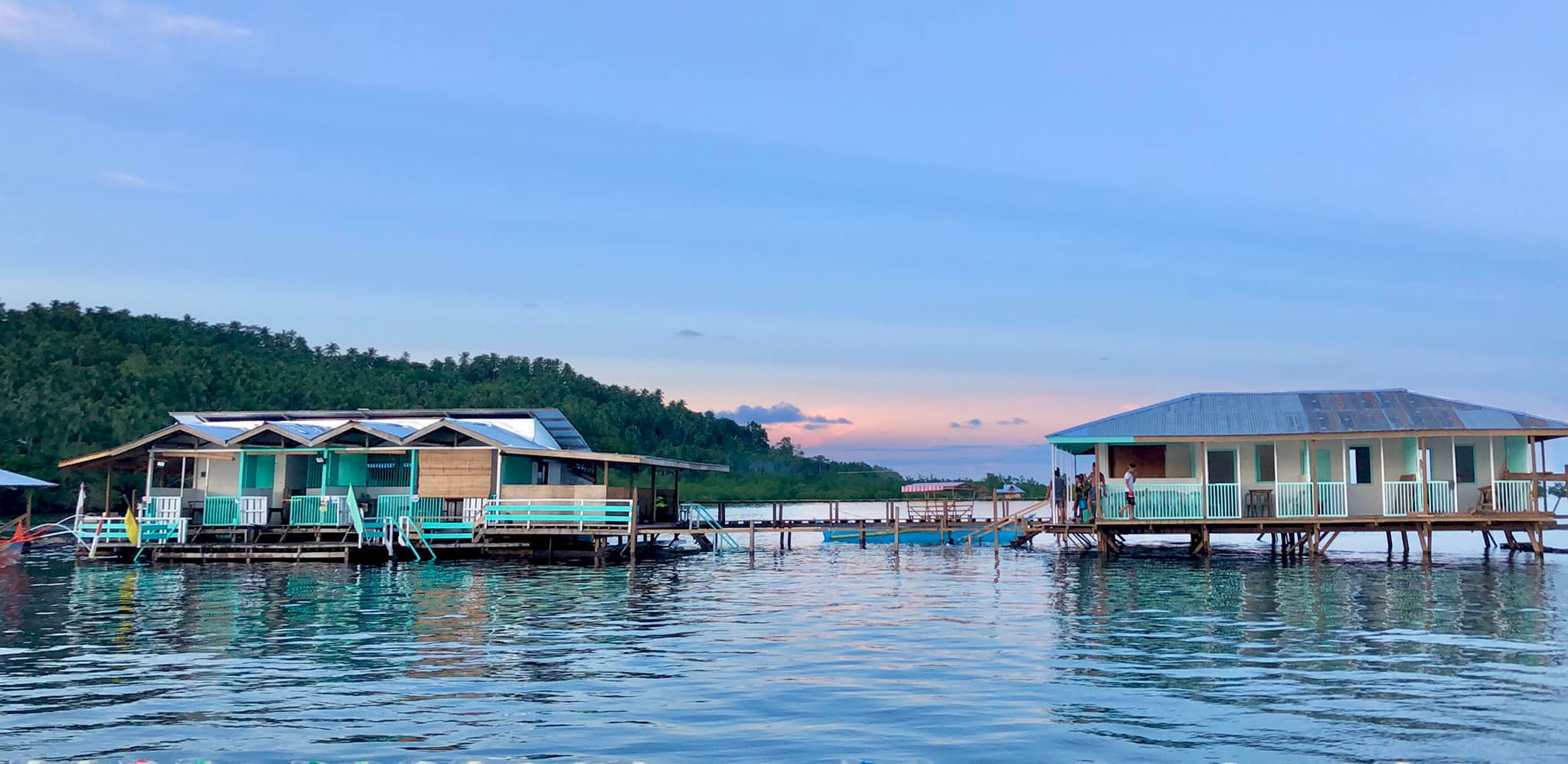 <b class="font-bara"><i class="bi bi-geo-fill h4"></i> Seapark Resort</b> <br/>Also known as "Oasis of the Sea" located at Sitio Hagong, Brgy. Aras-asan, Cagwait, Surigao del Sur.

Call or text 0939-837-6480 for more details
Facebook page: https://www.facebook.com/OasisOfTheSeaFishCage